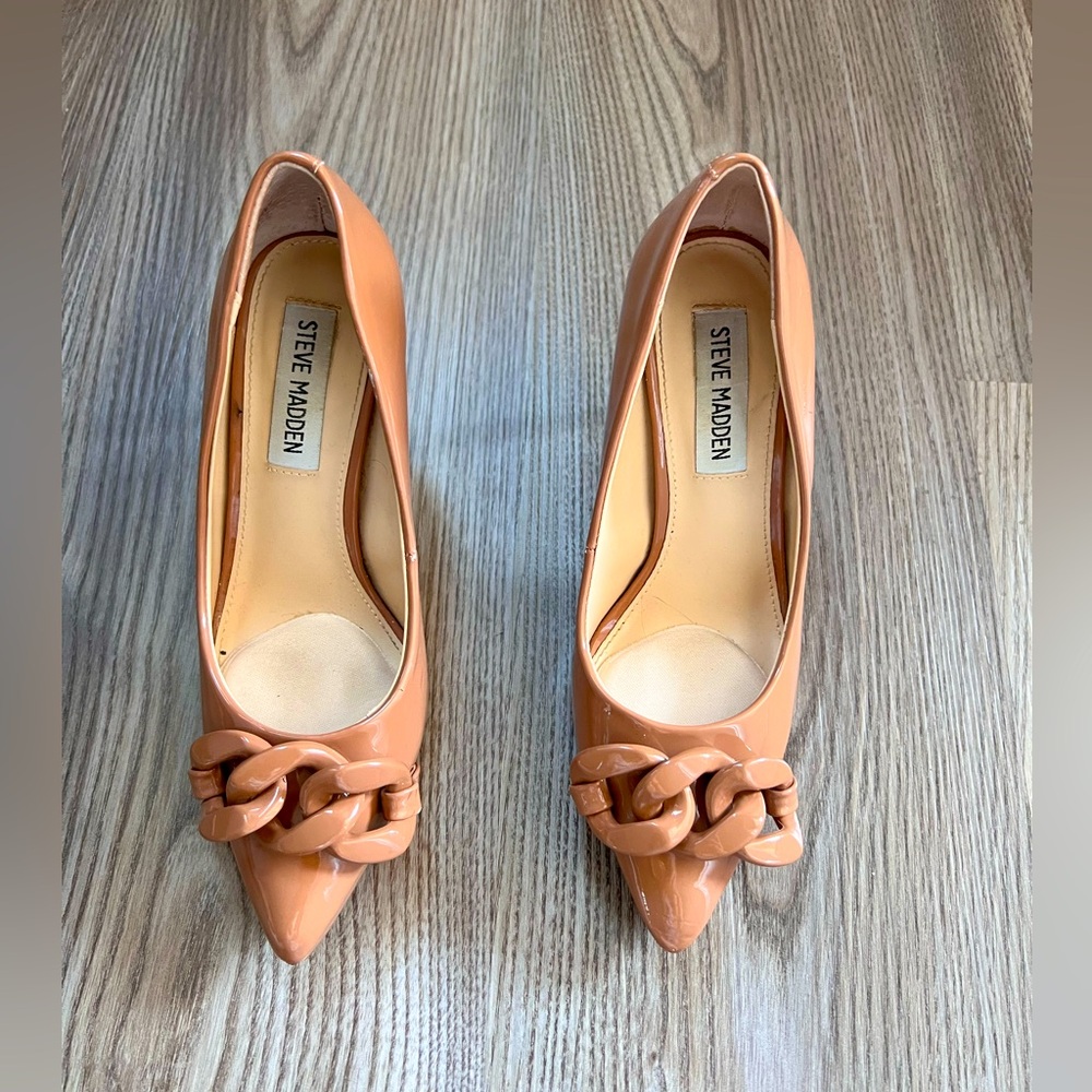 Nude/Tan Size4 Cute Steve Madden Pump